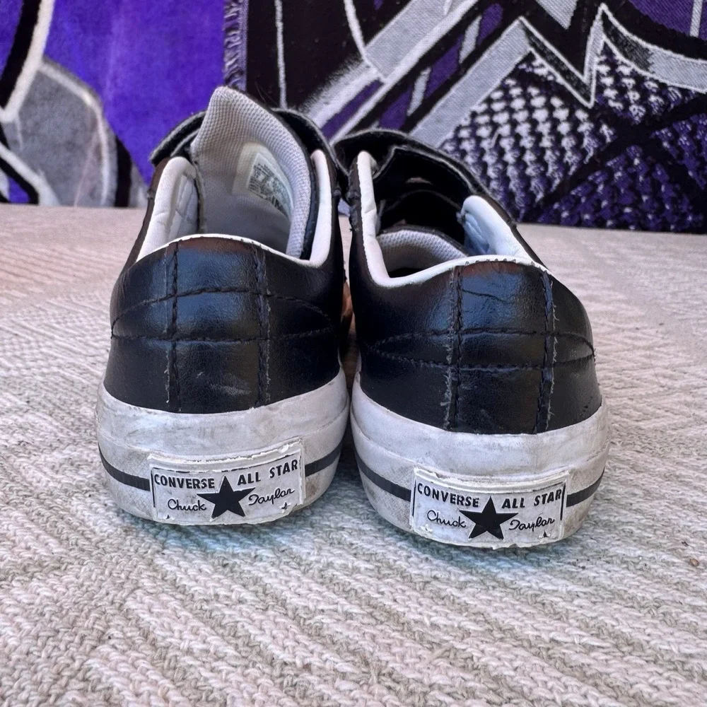 Size 13c‎ - Kids Converse Black/White Sneakers